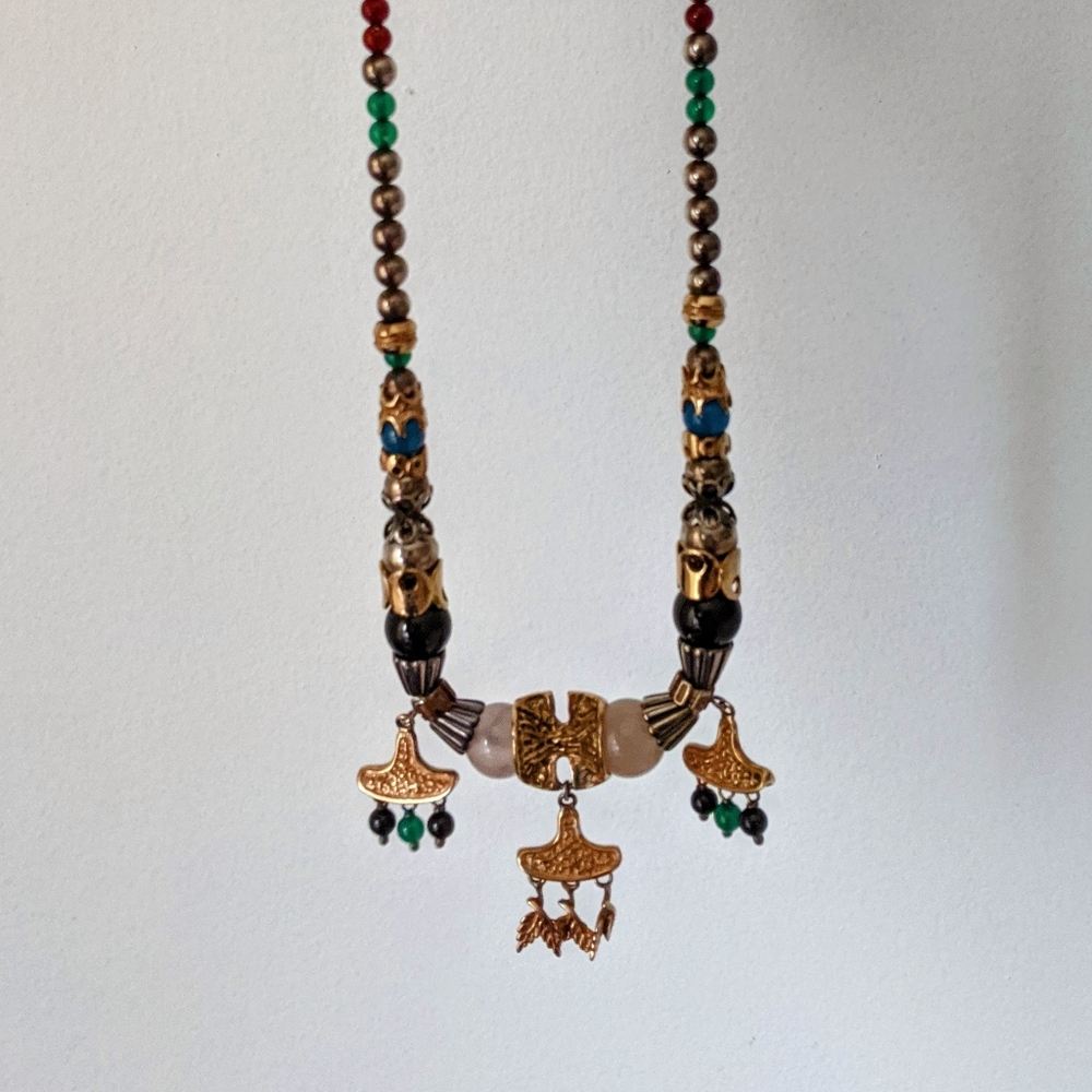 Vintage Necklace and Earrings Set - Picture 5 of 9